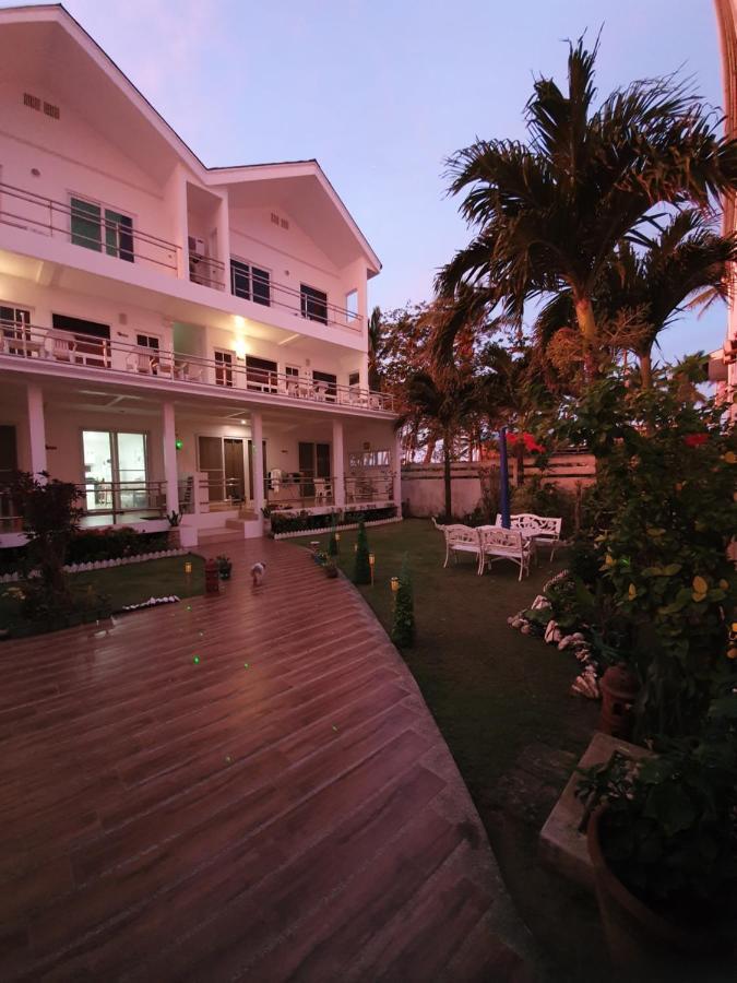 Clubboracay Apartelle Balabag  Exterior photo
