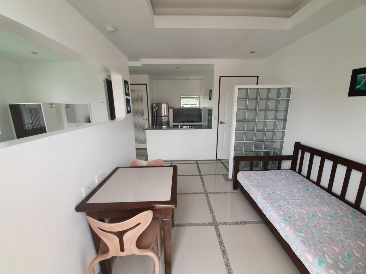 Clubboracay Apartelle Balabag  Exterior photo