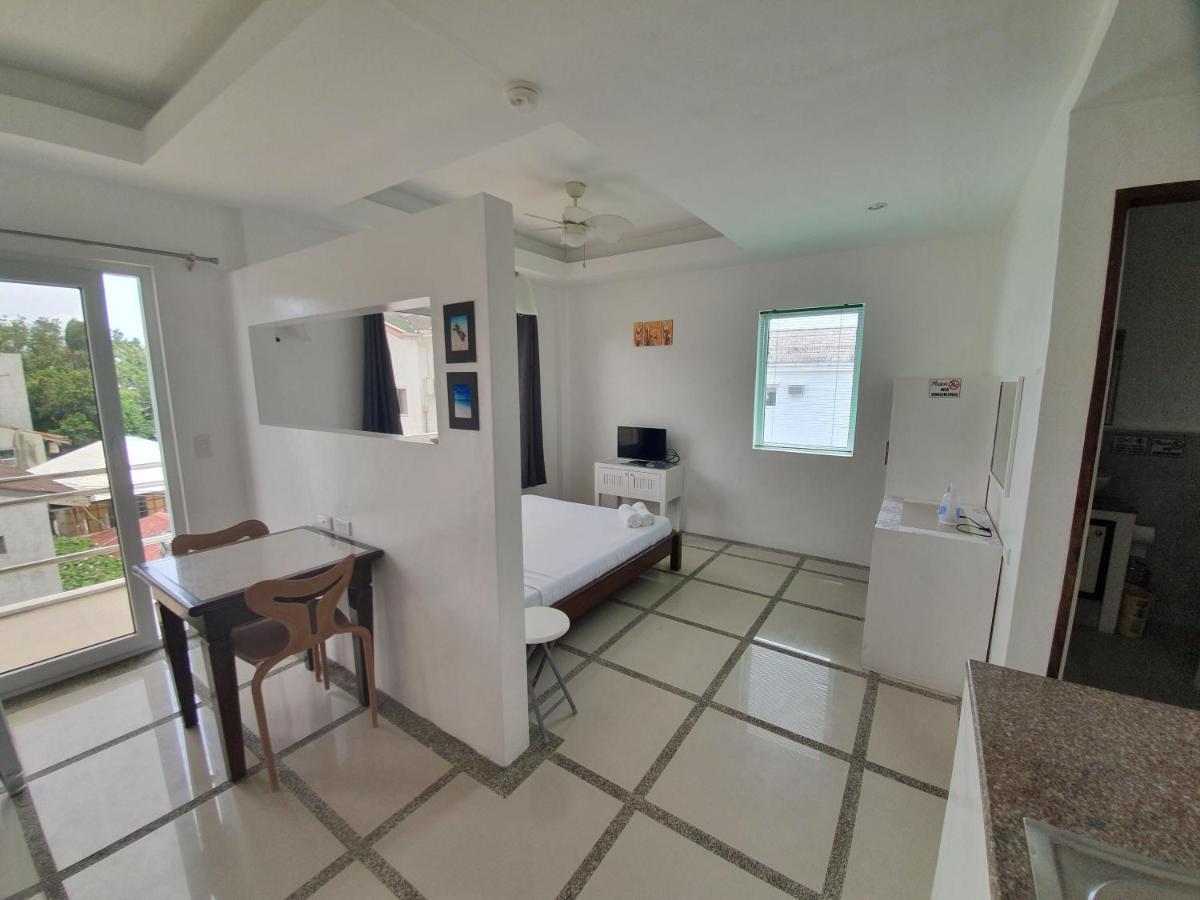 Clubboracay Apartelle Balabag  Exterior photo