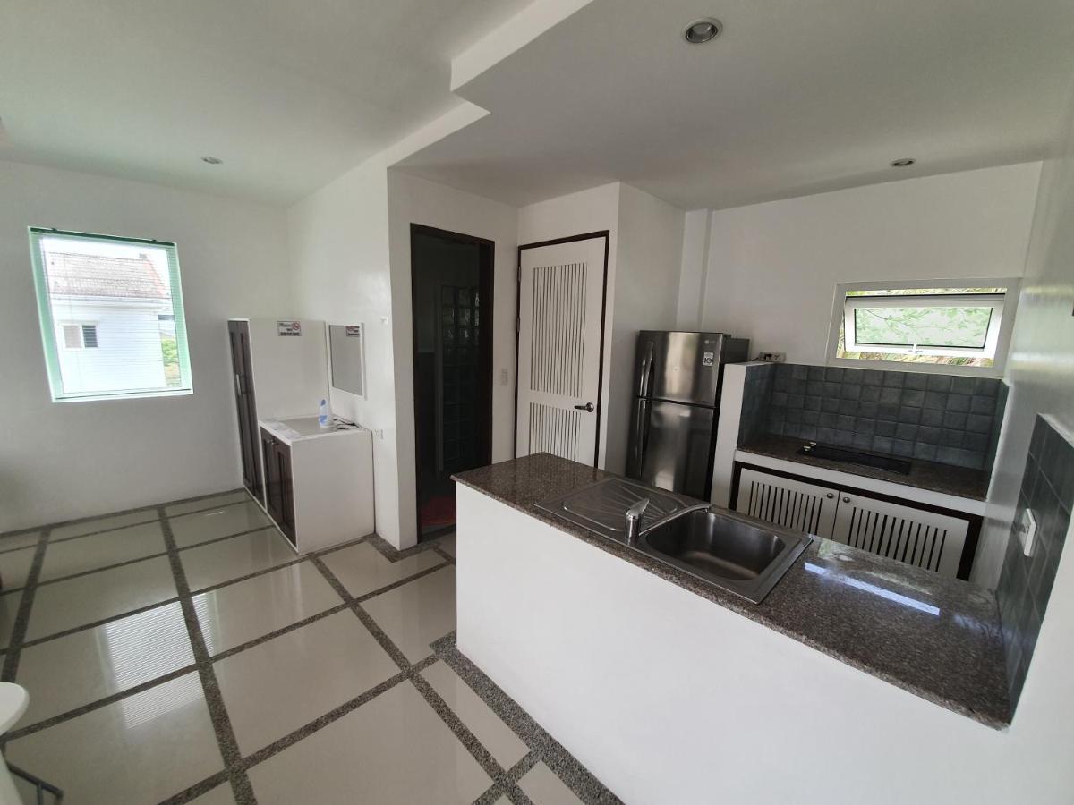 Clubboracay Apartelle Balabag  Exterior photo