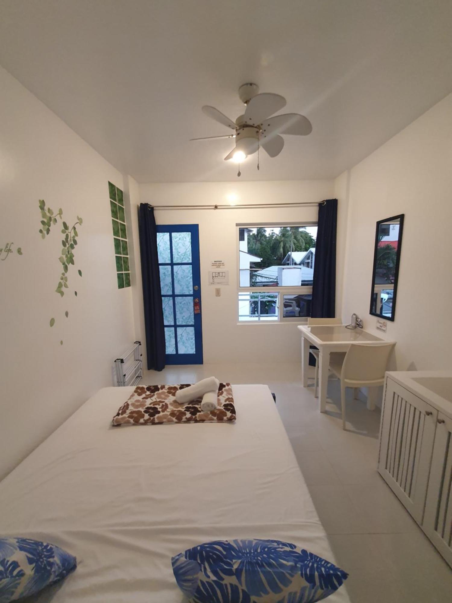 Clubboracay Apartelle Balabag  Exterior photo